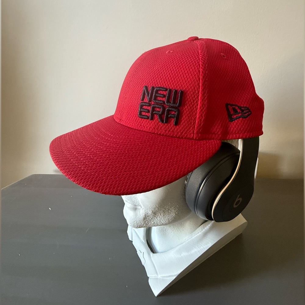 New Era Golf Fitted Hat 7 1/4 Brand New Never Worn NWOT